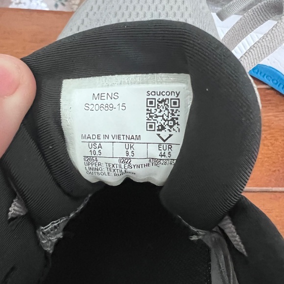 Saucony Endorphin size 10.5 men's running shoe - Picture 3 of 3